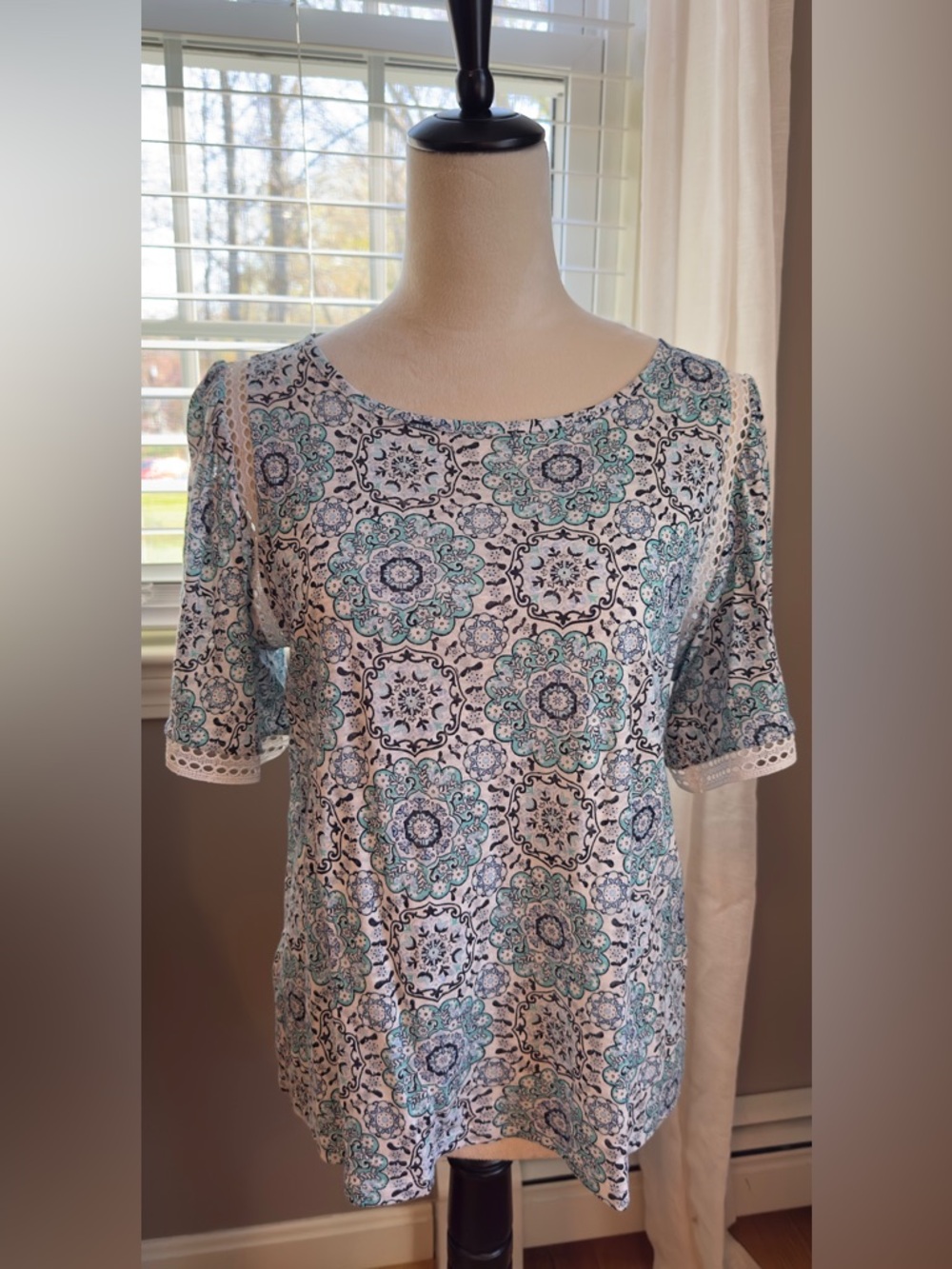 LOFT Teal, Navy & White Medallion Short-Sleeve Tunic with Lace Trim
